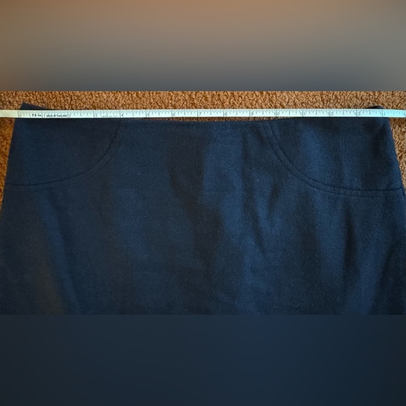 Reformation Buxton Skirt – Navy | Size 6 - Picture 7 of 8